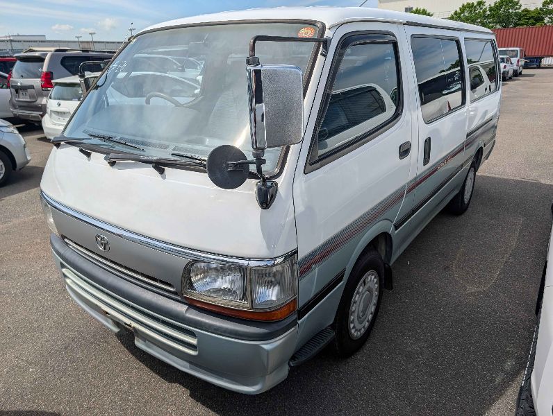  31739  TOYOTA HIACE  1995 