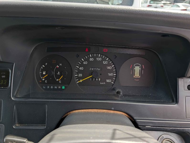 31739  TOYOTA HIACE  1995  
