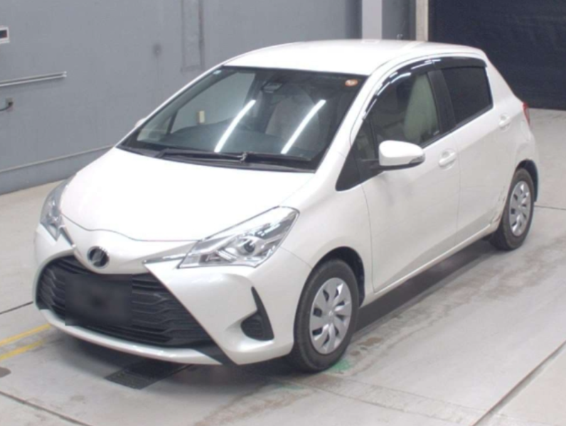  31753  TOYOTA VITZ  2017 