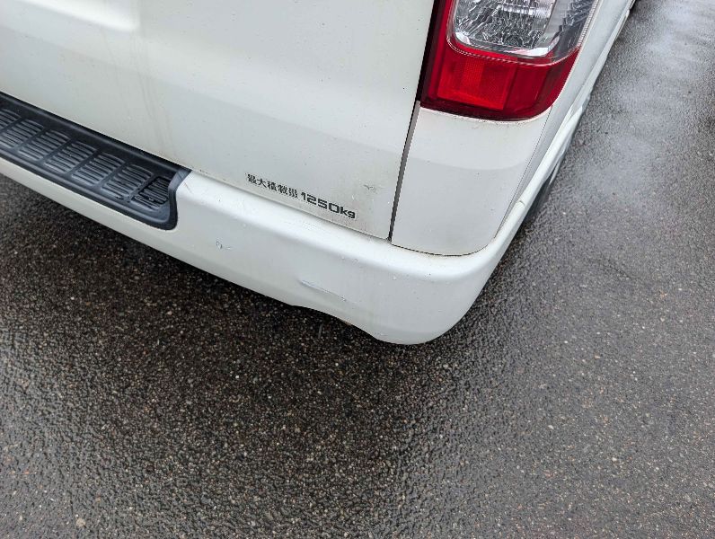  31759  TOYOTA HIACE  2018  