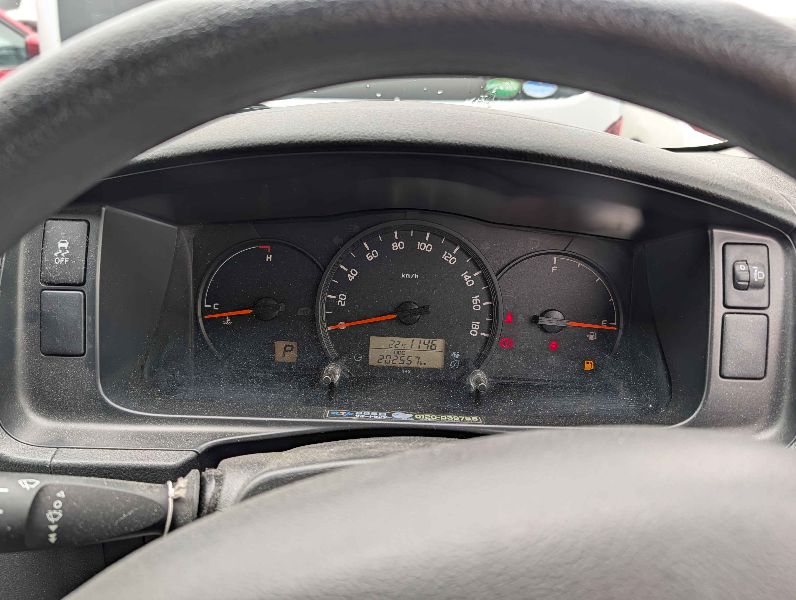  31759  TOYOTA HIACE  2018  