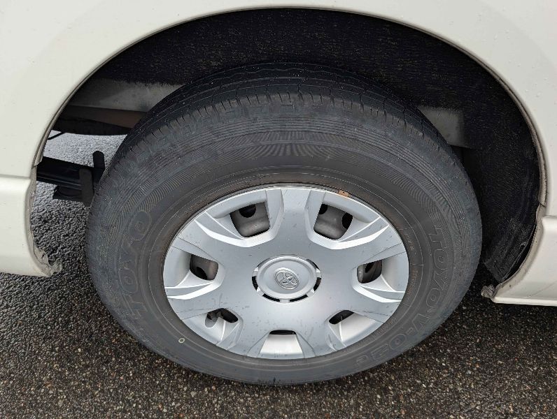  31759  TOYOTA HIACE  2018  