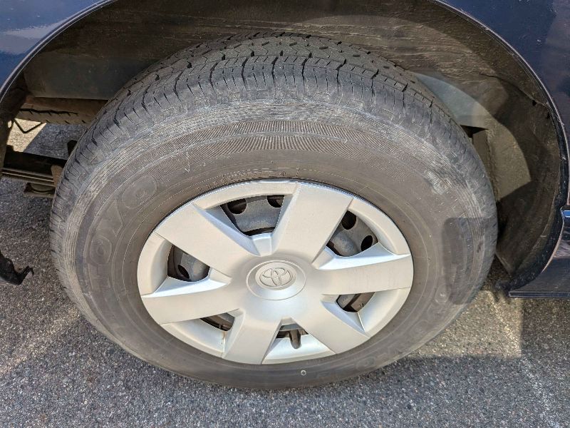  31792  TOYOTA REGIUS  2017  