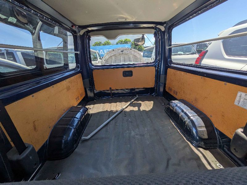  31792  TOYOTA REGIUS  2017  