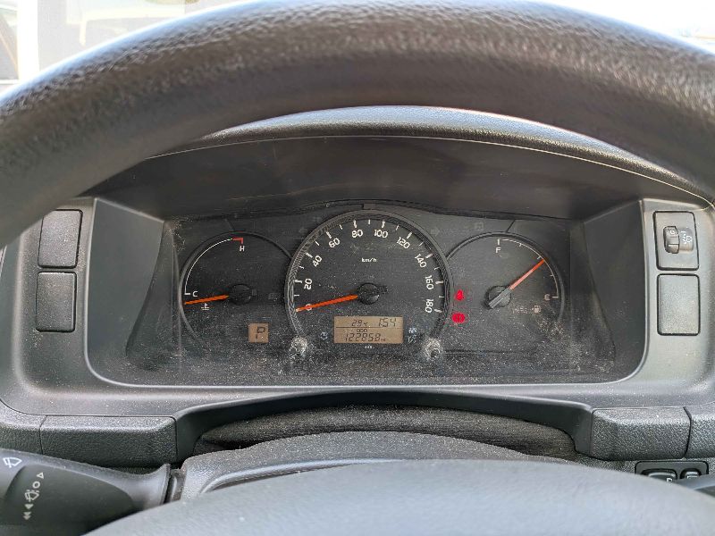  31792  TOYOTA REGIUS  2017  