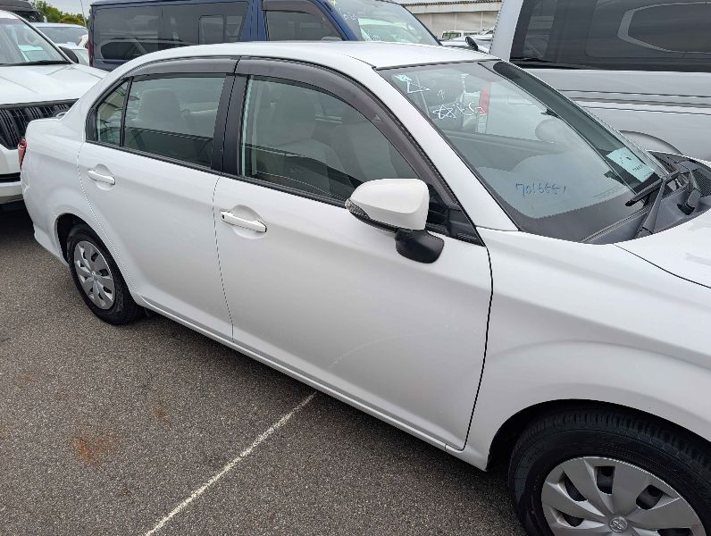  31816  TOYOTA COROLLA AXIO  2017  
