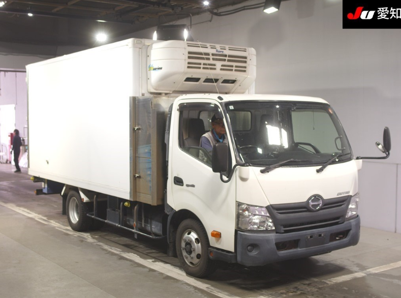  31827  HINO DUTRO  2016 