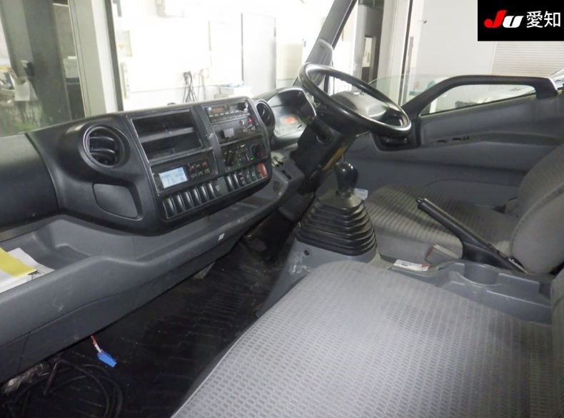  31827  HINO DUTRO  2016  
