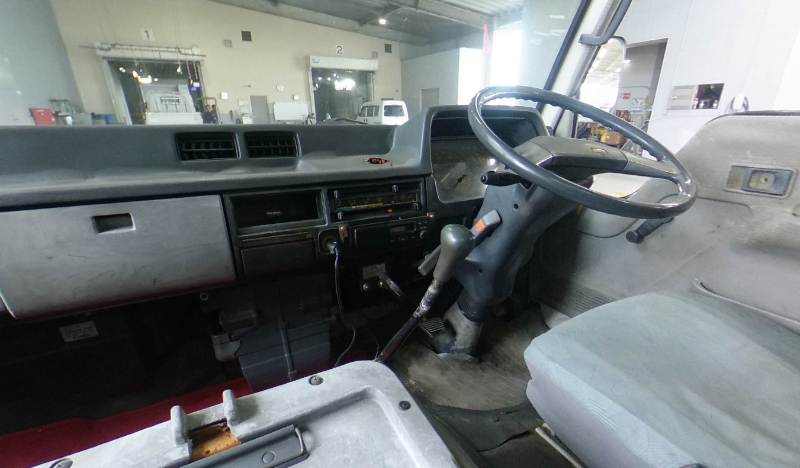  31828  MITSUBISHI CANTER  1988  