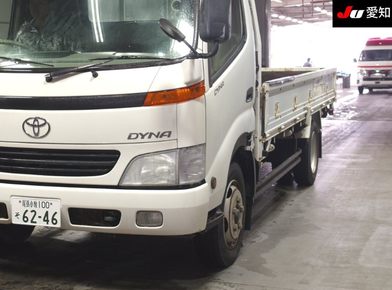  31830  TOYOTA DYNA  1999  