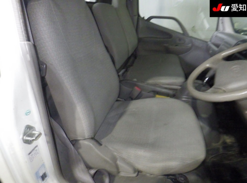  31830  TOYOTA DYNA  1999  
