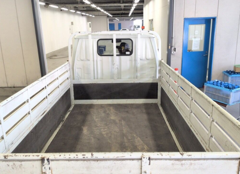  31843  TOYOTA HIACE TRUCK  1996  