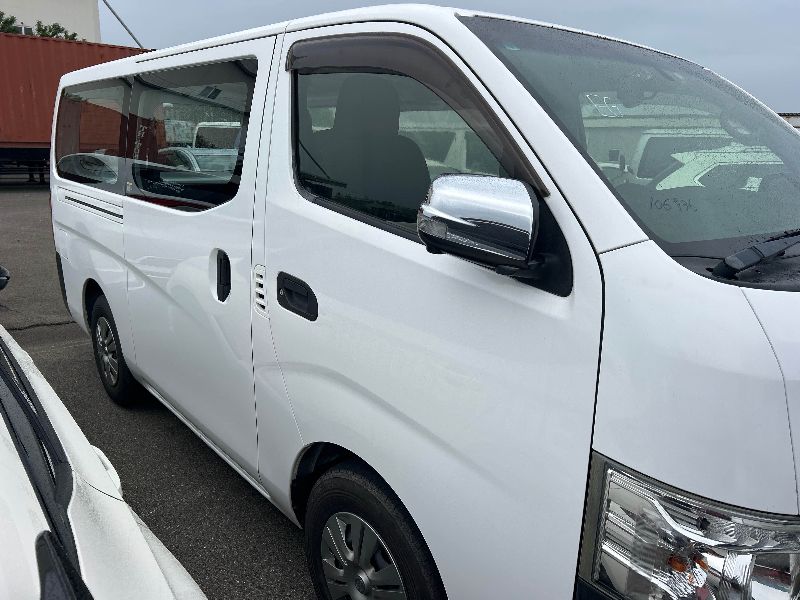  31854  NISSAN CARAVAN  2018  