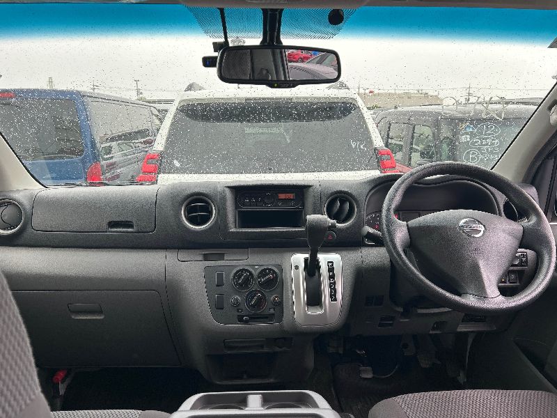  31854  NISSAN CARAVAN  2018  