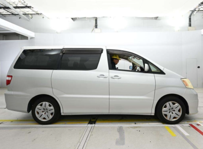  31872  TOYOTA ALPHARD  2004  