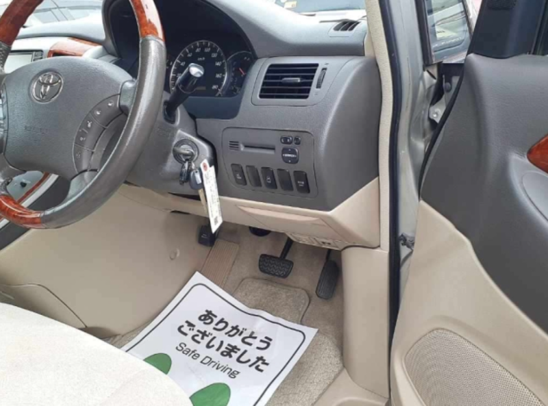  31872  TOYOTA ALPHARD  2004  