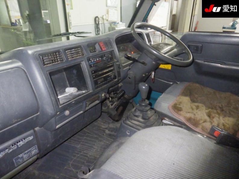 31897  TOYOTA DYNA  1995  