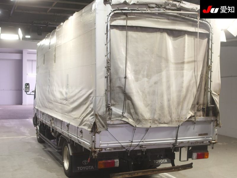  31899  TOYOTA DYNA  2004  