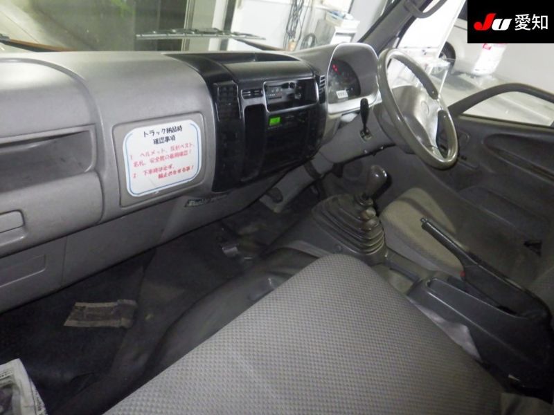  31899  TOYOTA DYNA  2004  