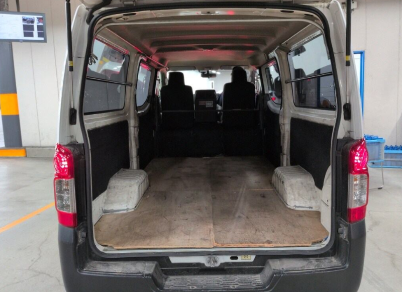  31908  NISSAN CARAVAN  2018  