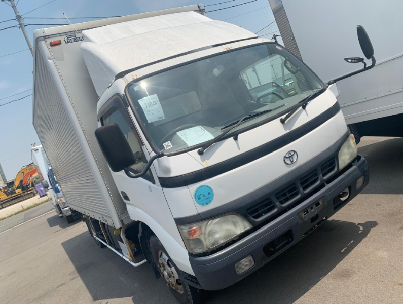  31912  HINO DUTRO  2006 