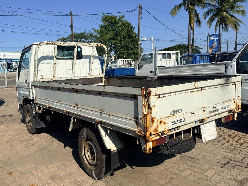  31914  TOYOTA DYNA  1998  