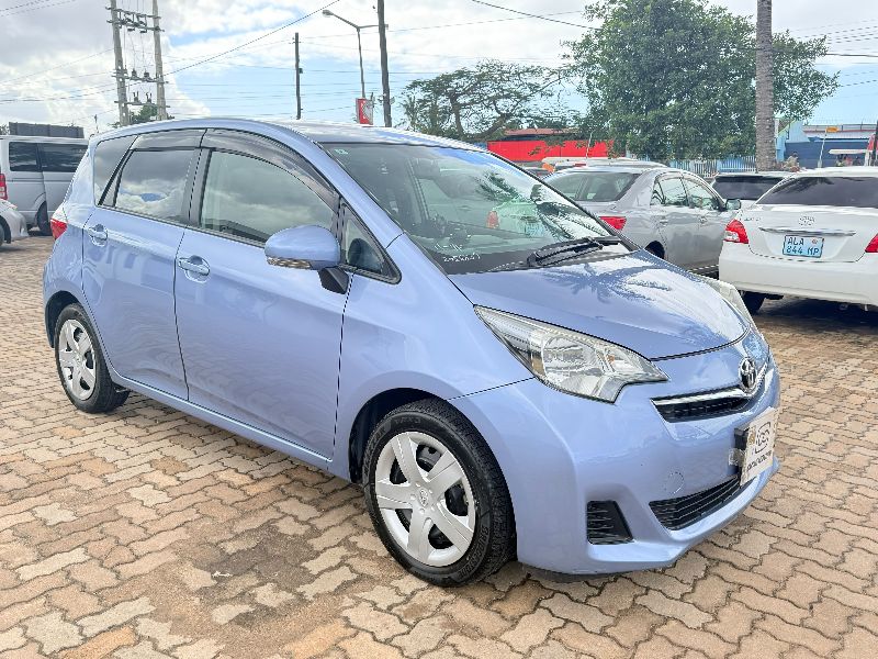  31918  TOYOTA RACTIS  2014  