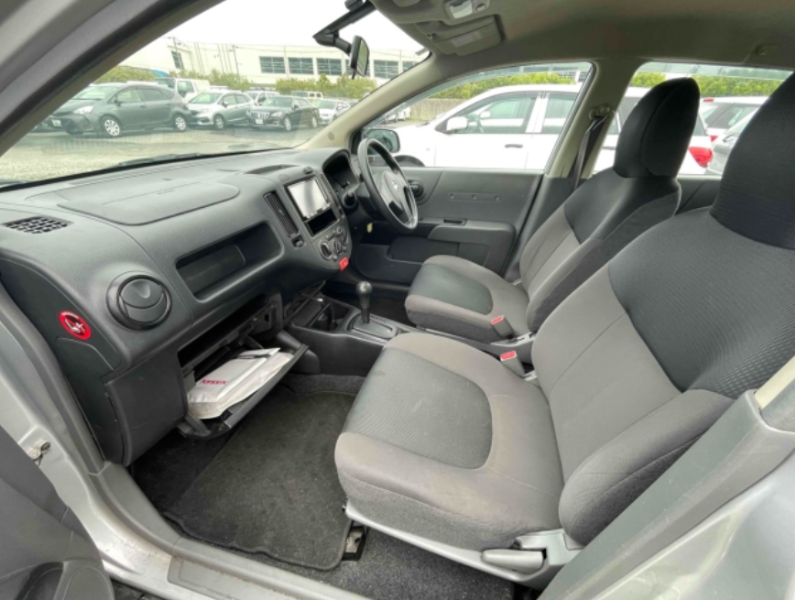  31919  NISSAN AD  2019  