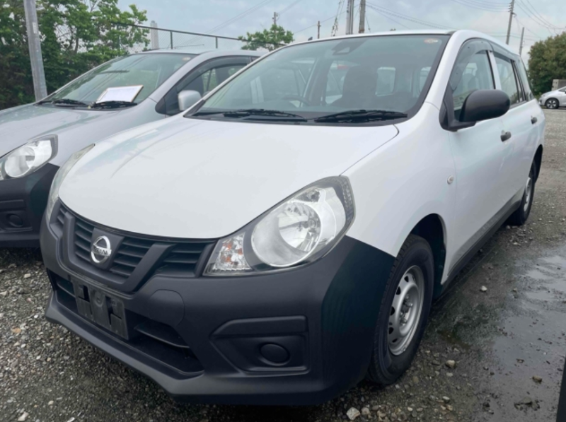  31920  NISSAN AD  2018 