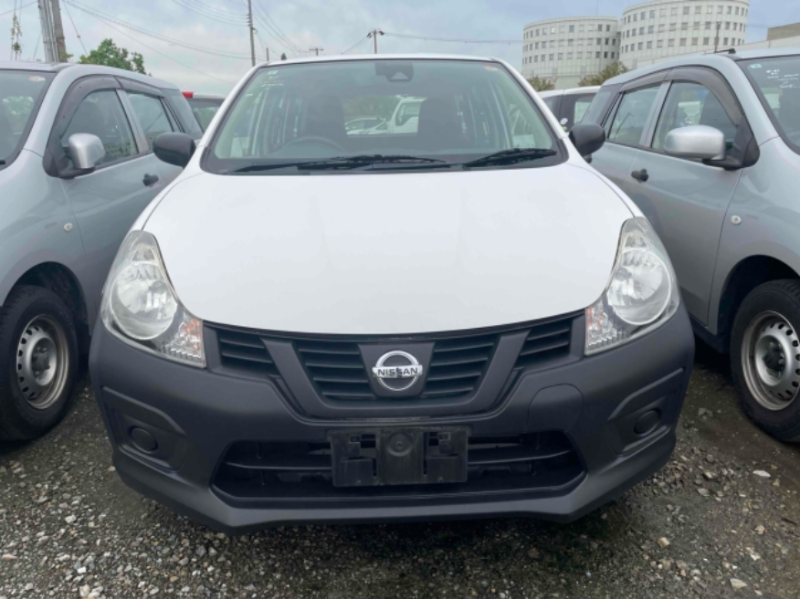  31920  NISSAN AD  2018  