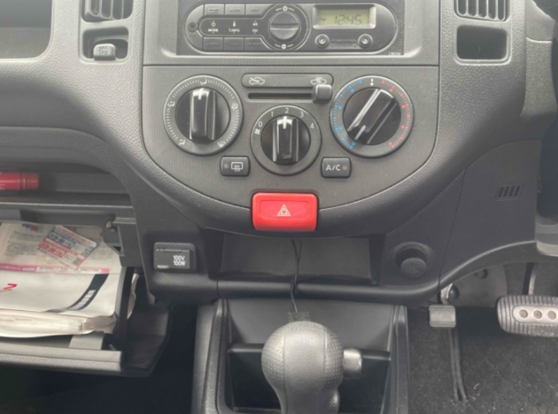  31920  NISSAN AD  2018  
