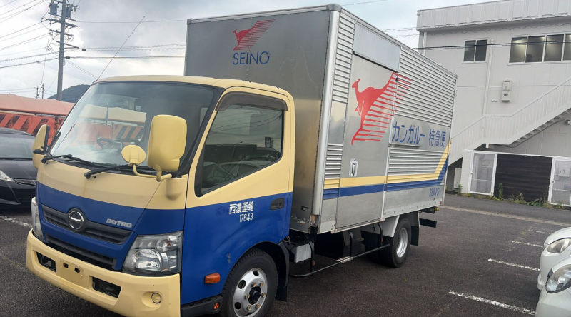  31922  HINO DUTRO  2012  