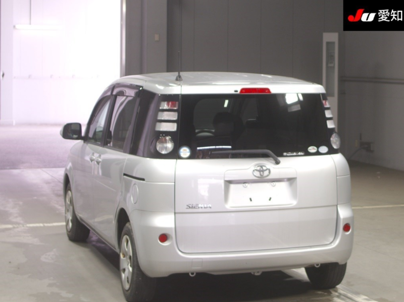  31947  TOYOTA SIENTA  2009  