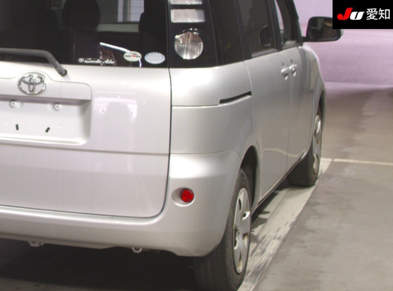  31947  TOYOTA SIENTA  2009  