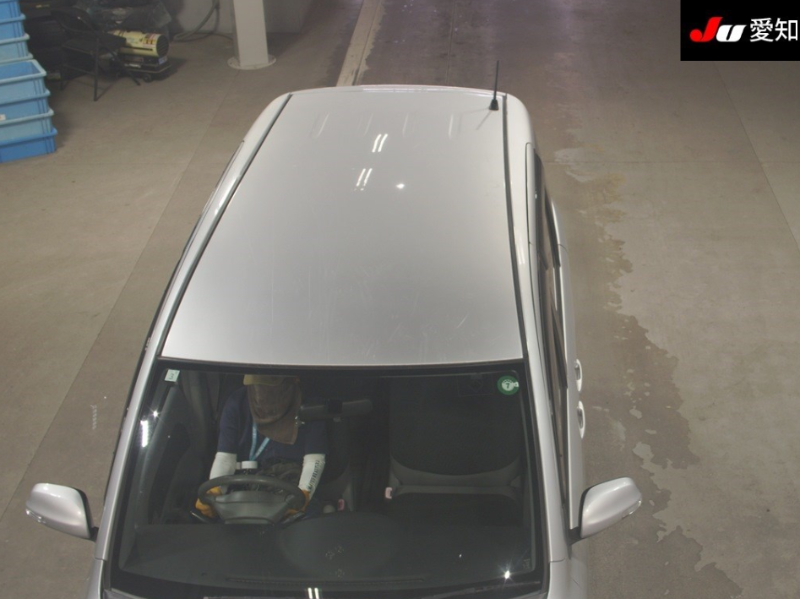  31947  TOYOTA SIENTA  2009  