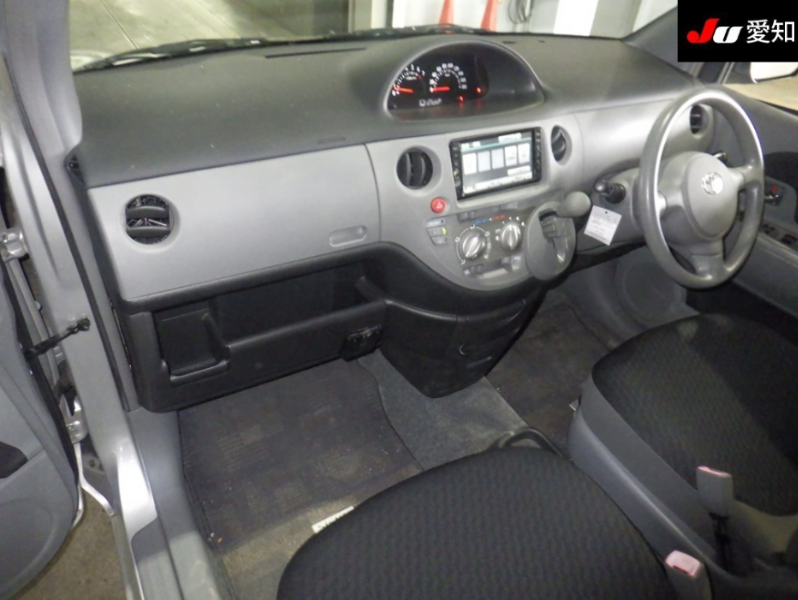  31947  TOYOTA SIENTA  2009  