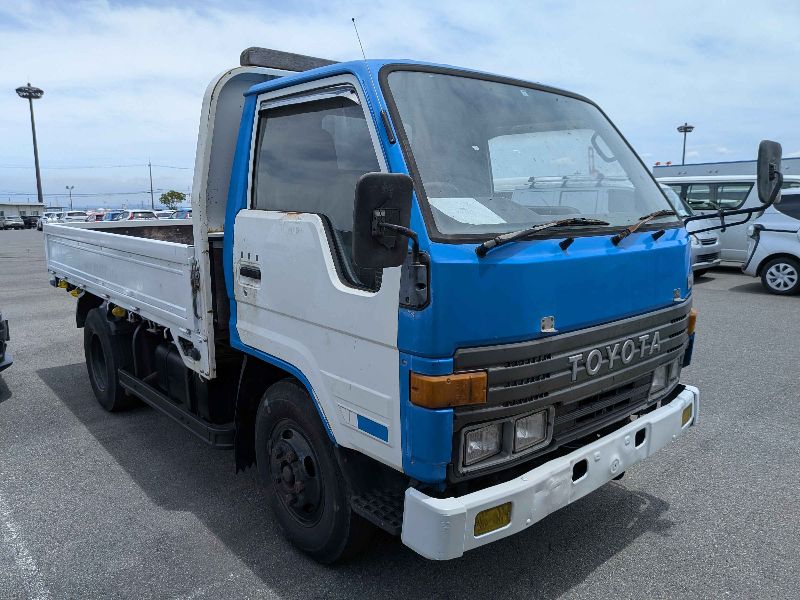  31948  TOYOTA DYNA  1995 
