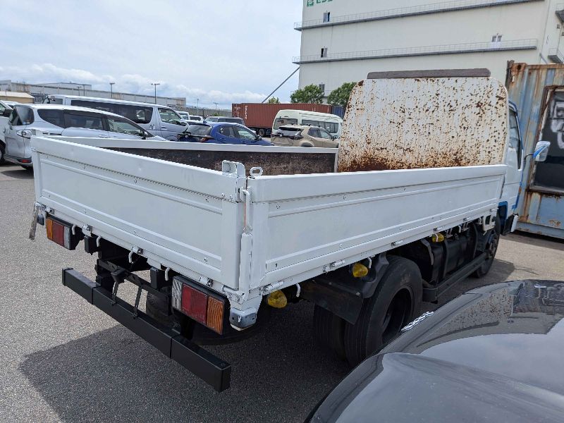  31948  TOYOTA DYNA  1995  