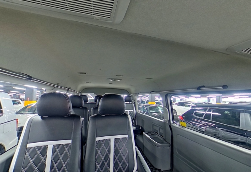  31955  TOYOTA HIACE  2008  