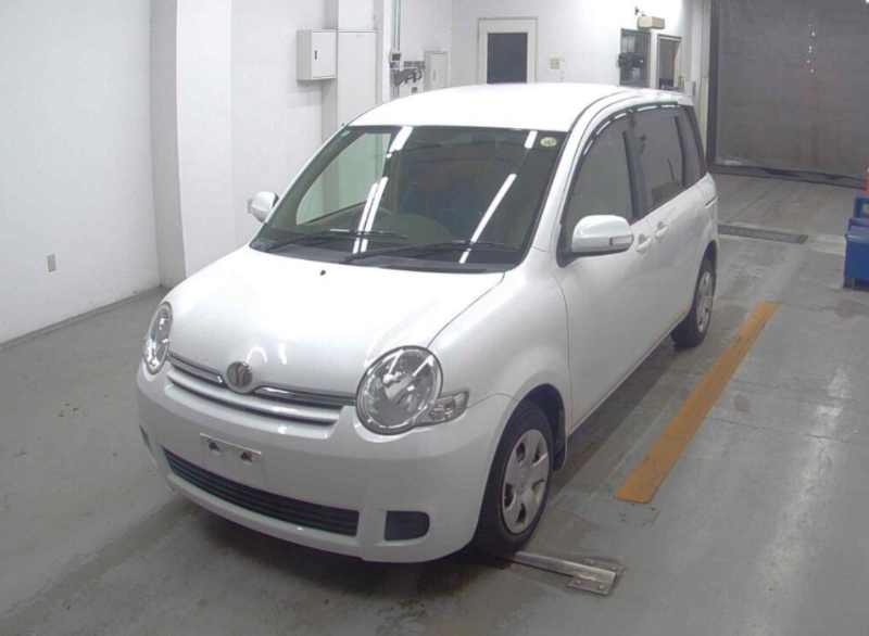  31960  TOYOTA SIENTA  2010  