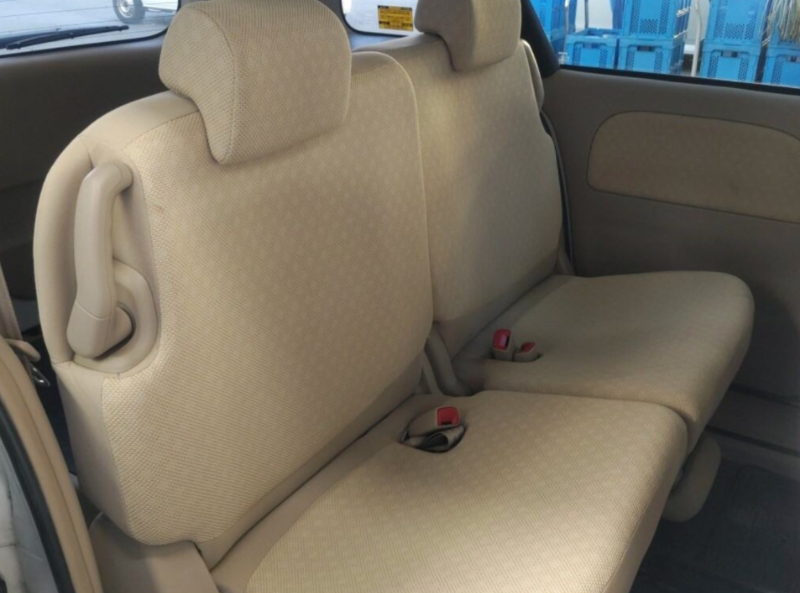  31960  TOYOTA SIENTA  2010  