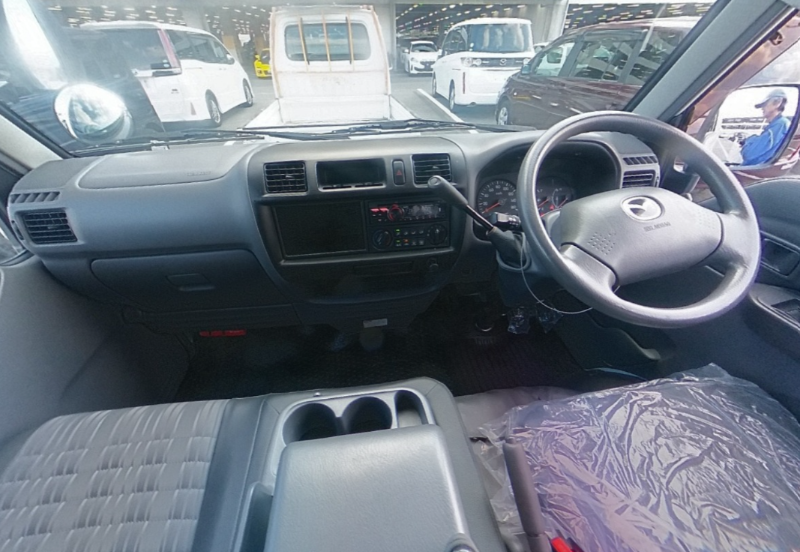  31961  MAZDA BONGO VAN  2018  