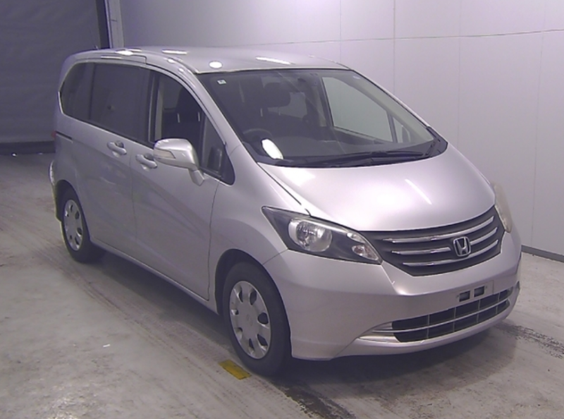 31970 HONDA FREED 2010 