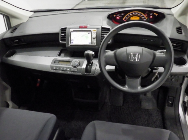  31970  HONDA FREED  2010  