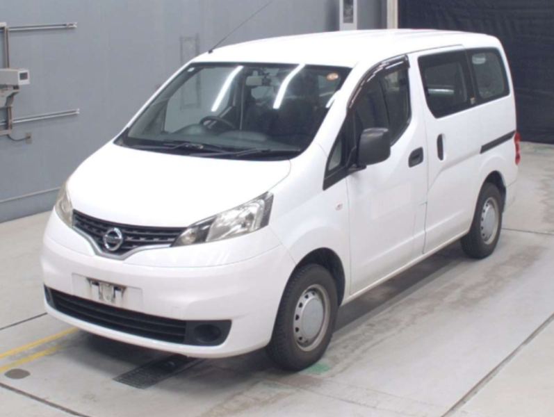  29897 NISSAN CARAVAN  2004  