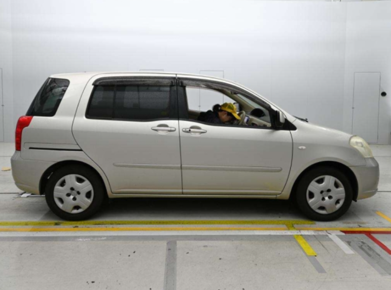  31993  TOYOTA RAUM  2005  