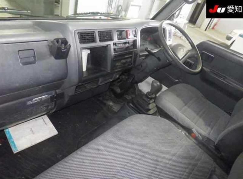  32010  TOYOTA DYNA  1997  