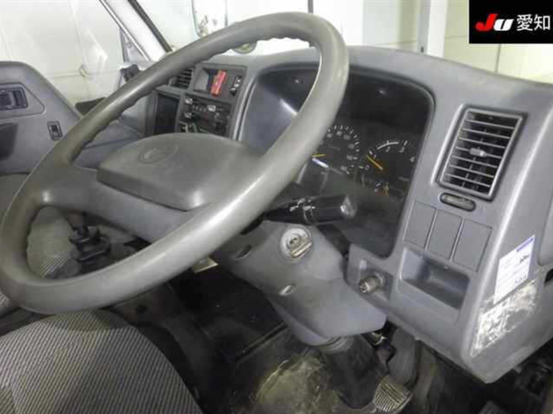  32010  TOYOTA DYNA  1997  