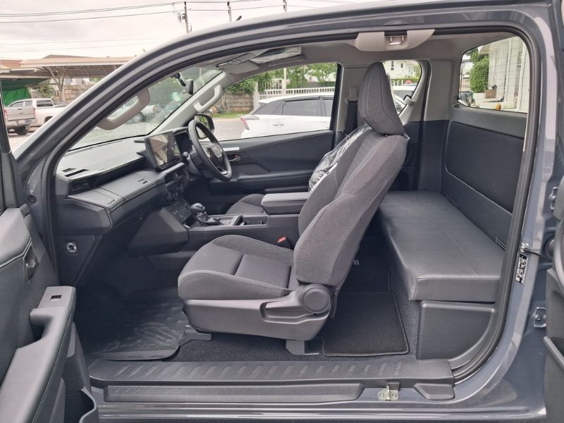  32015  TOYOTA HILUX TRAVO SMART CAB  2026  