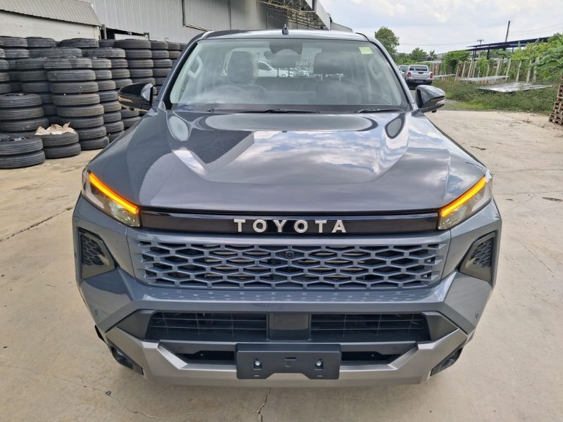  32016  TOYOTA HILUX TRAVO DOUBLE CAB  2026  
